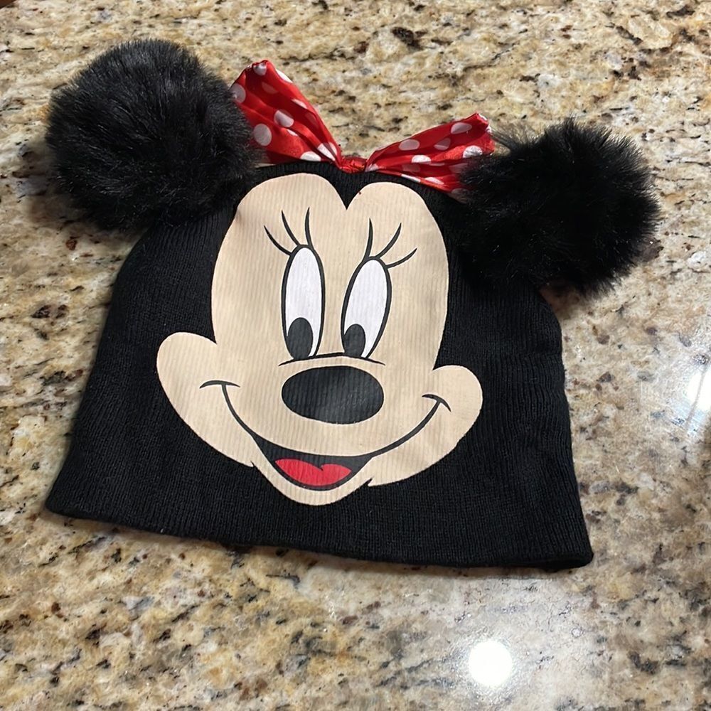 Disney Minnie Mouse Pom Pom hat - Picture 2 of 8